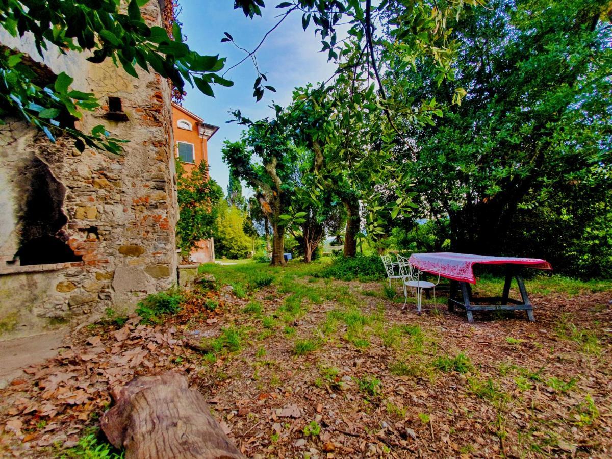 Villa De Benedetti Sarzana Exterior photo